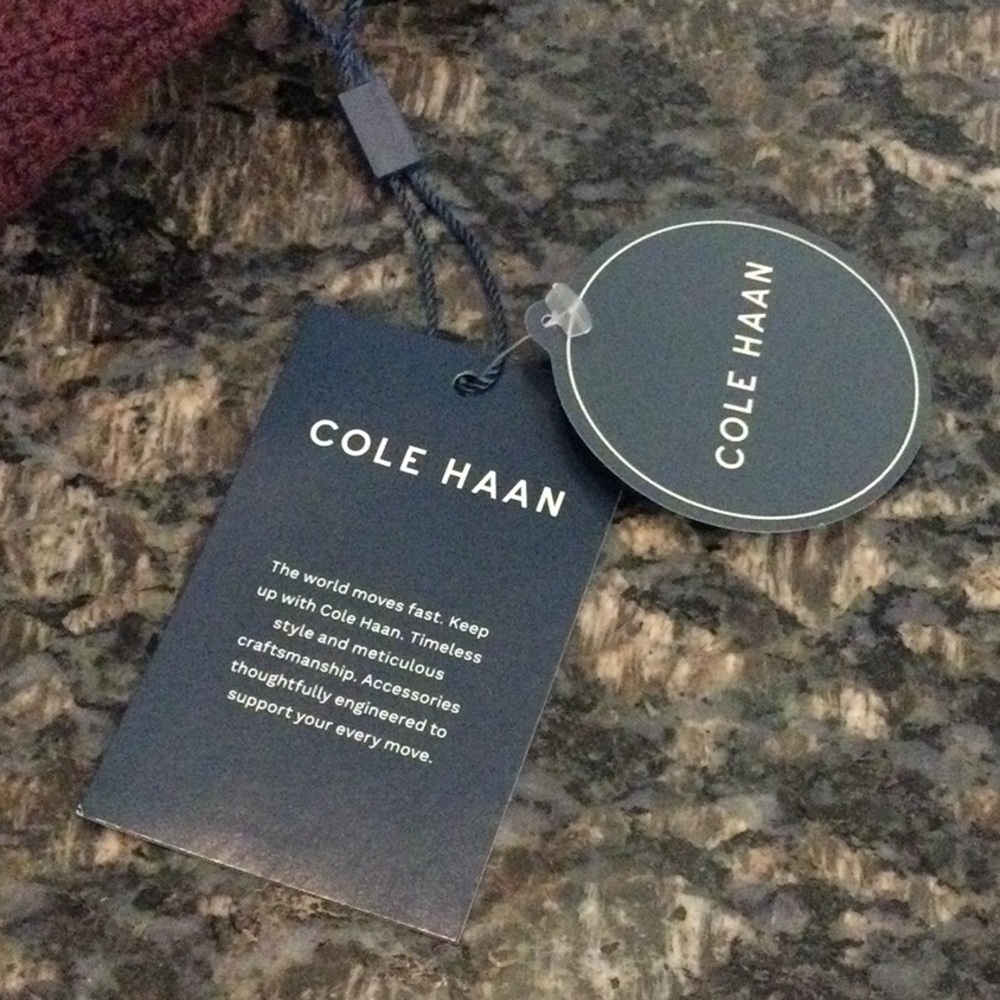 Cole Hahn Burgundy Scarf - Picture 12 of 13